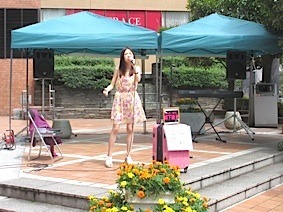 IMG_0092ステージ綾子x4.jpg