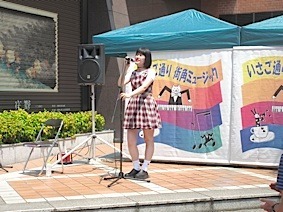 IMG_0170ステージEYEx4.jpg