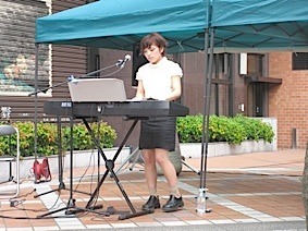 IMG_0477ステージ菊のx4◎.jpg