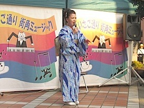 IMG_1055ステージ恭子x4.jpg